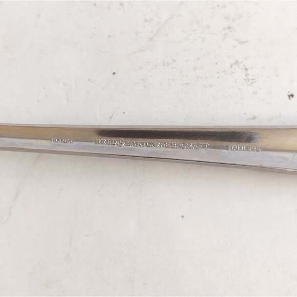 Reed & Barton Stainless Steel Rebacraft Korea Crest Pattern Soup Spoon - Picture 4 of 5